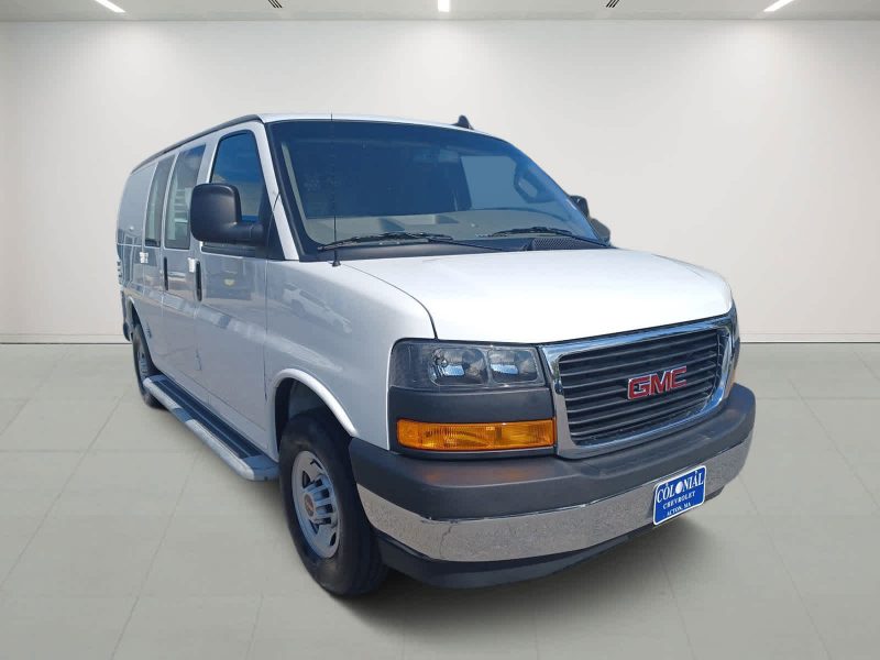 2022 GMC Savana