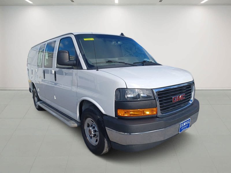 2022 GMC Savana 2022 GMC Savana