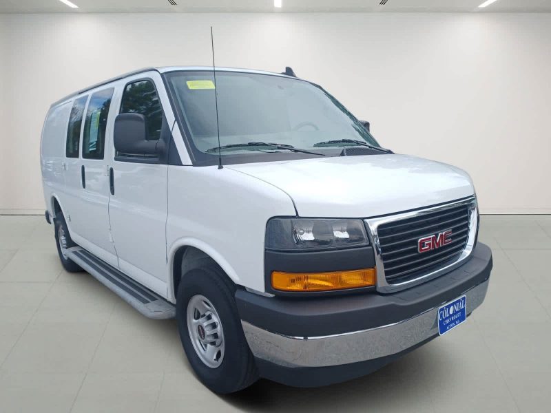 2023 GMC Savana 2023 GMC Savana