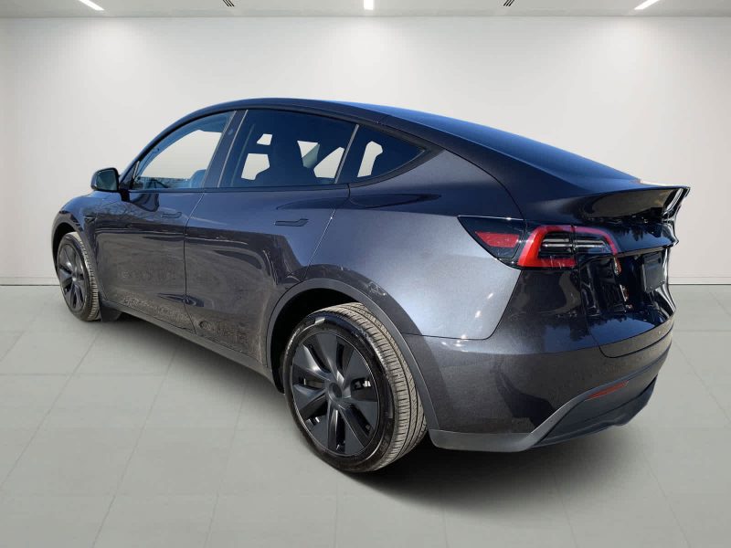 2024 Tesla Model Y 2024 Tesla Model Y