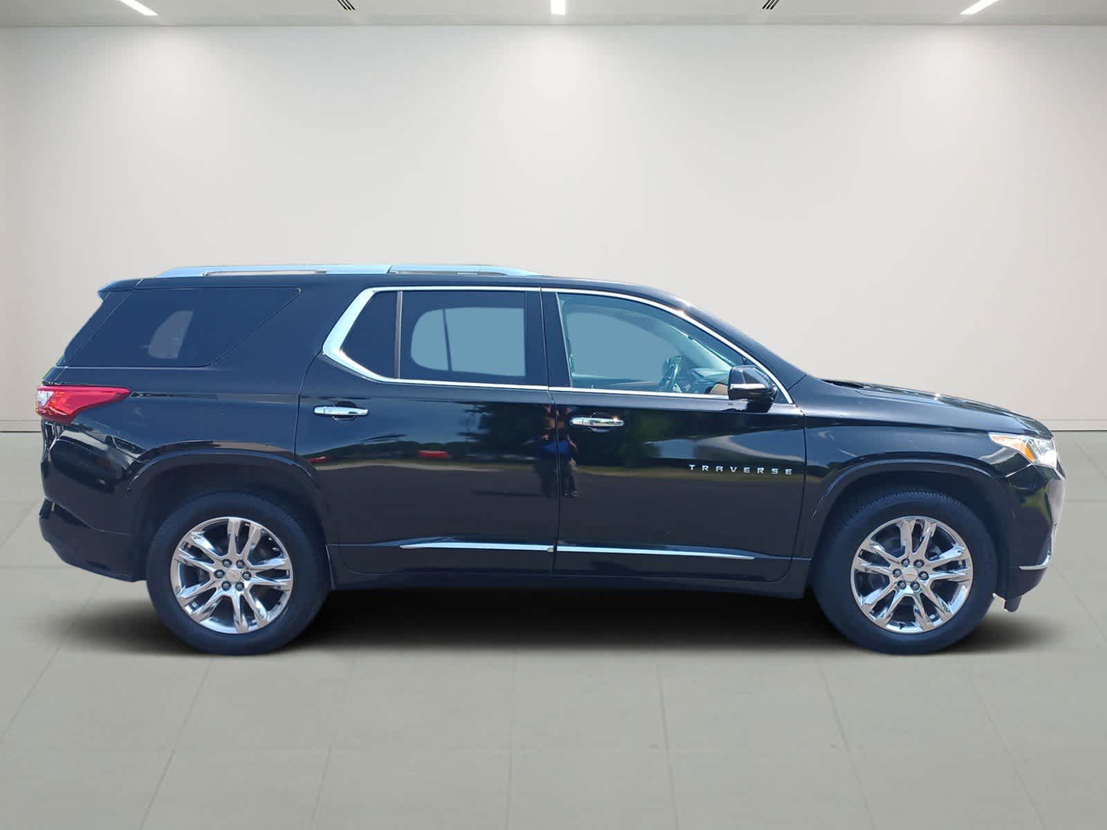 2019-Chevrolet-Traverse-stock-A25193A-2 2019-Chevrolet-Traverse-stock-A25193A-2