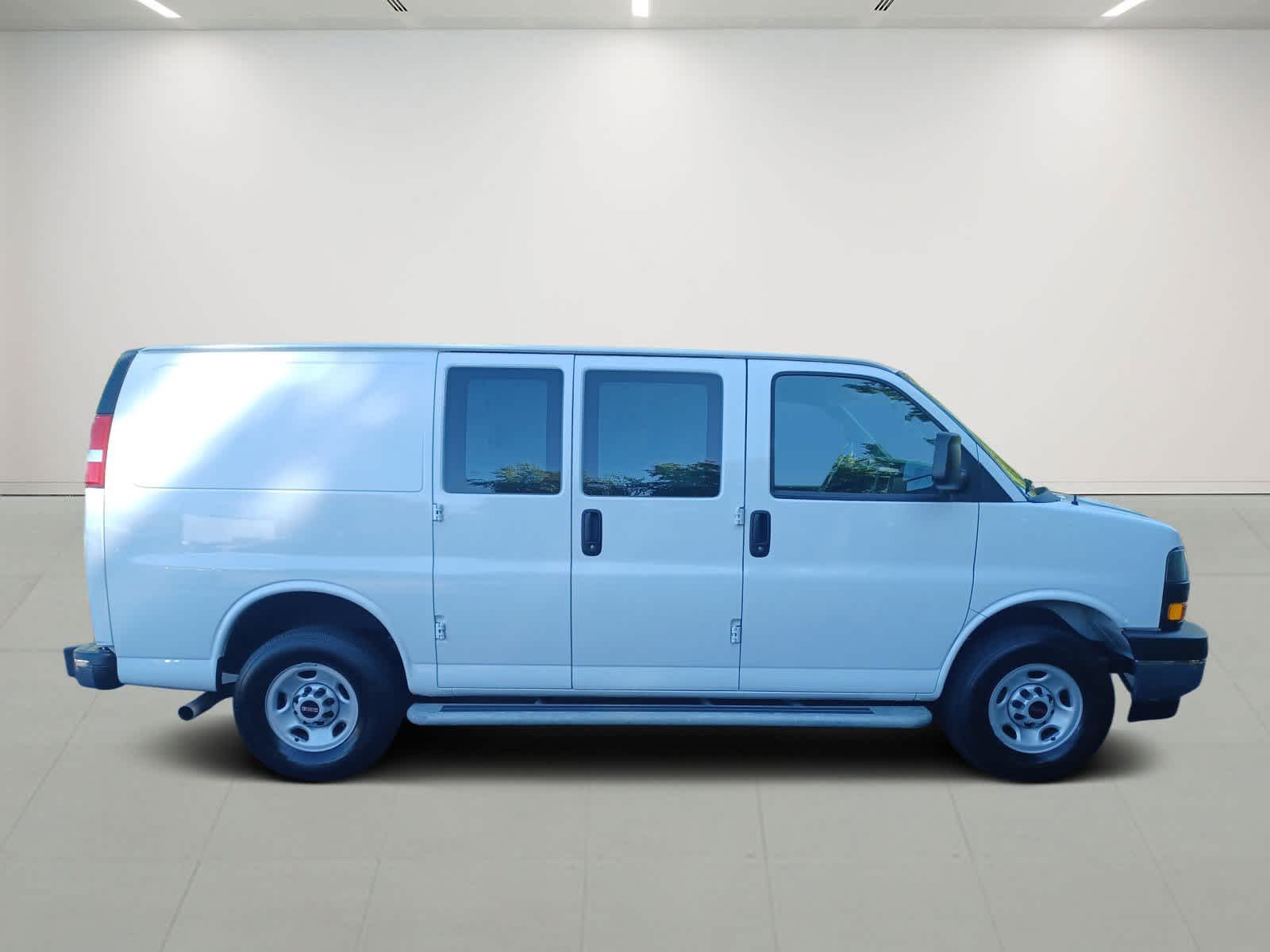 2024-GMC-Savana-stock-U3441-2 2024-GMC-Savana-stock-U3441-2