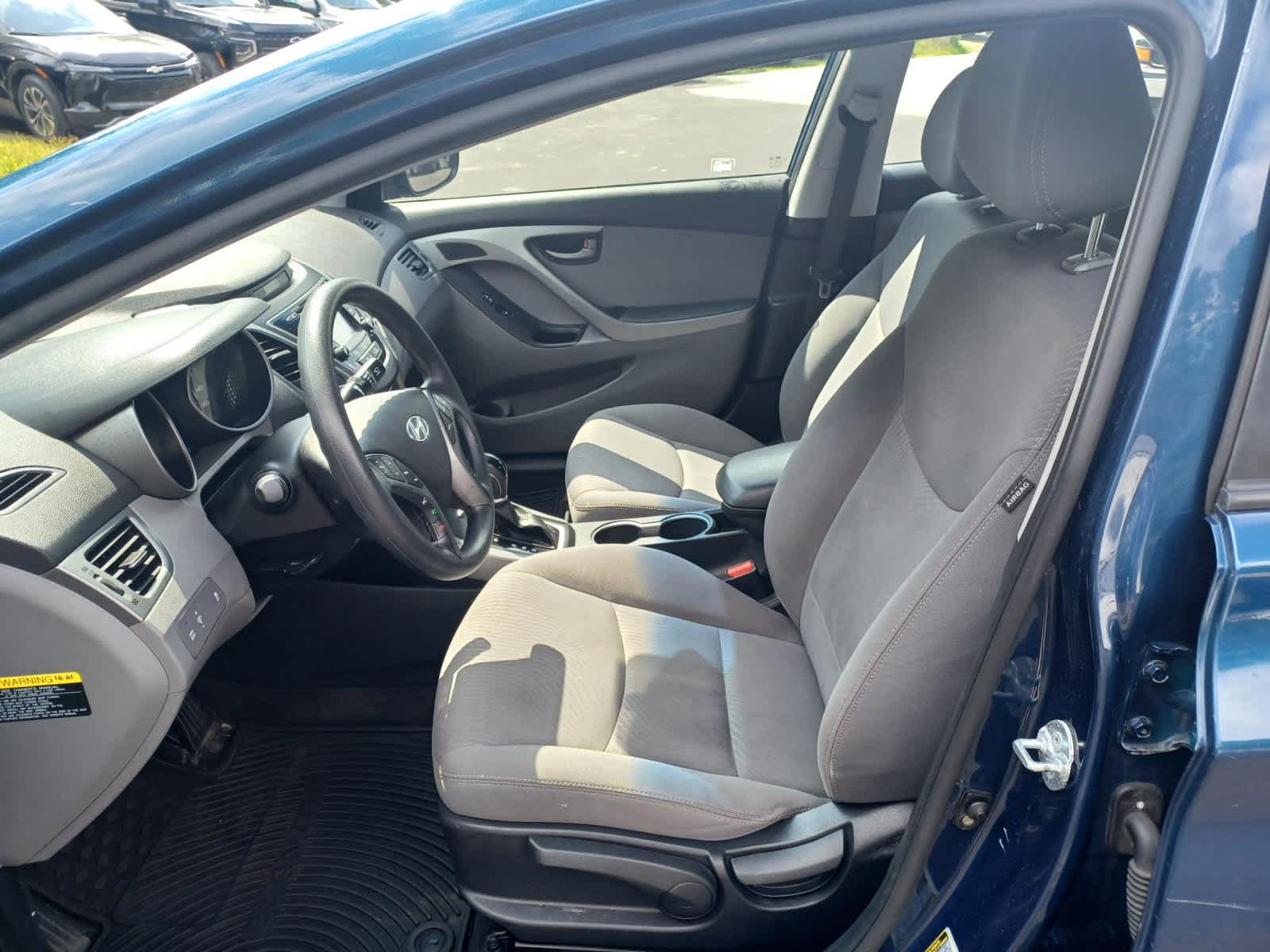 2014-Hyundai-Elantra-stock-U3281B-6 2014-Hyundai-Elantra-stock-U3281B-6