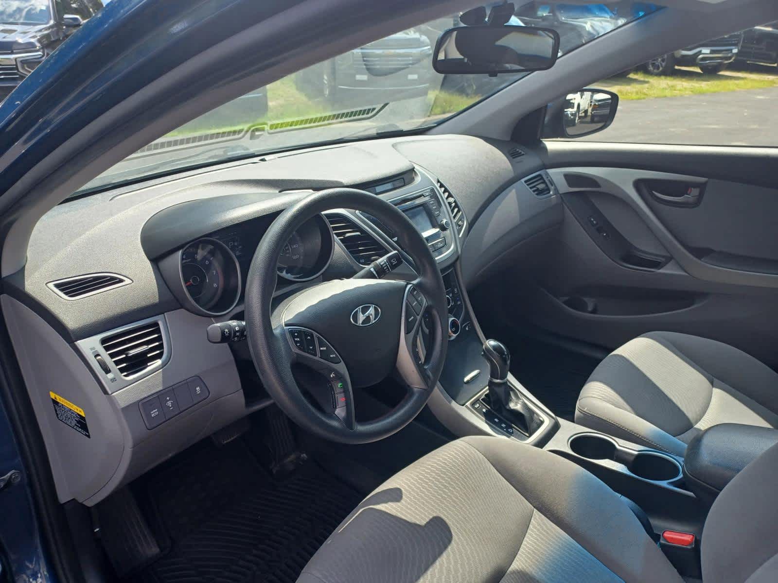 2014-Hyundai-Elantra-stock-U3281B-7 2014-Hyundai-Elantra-stock-U3281B-7