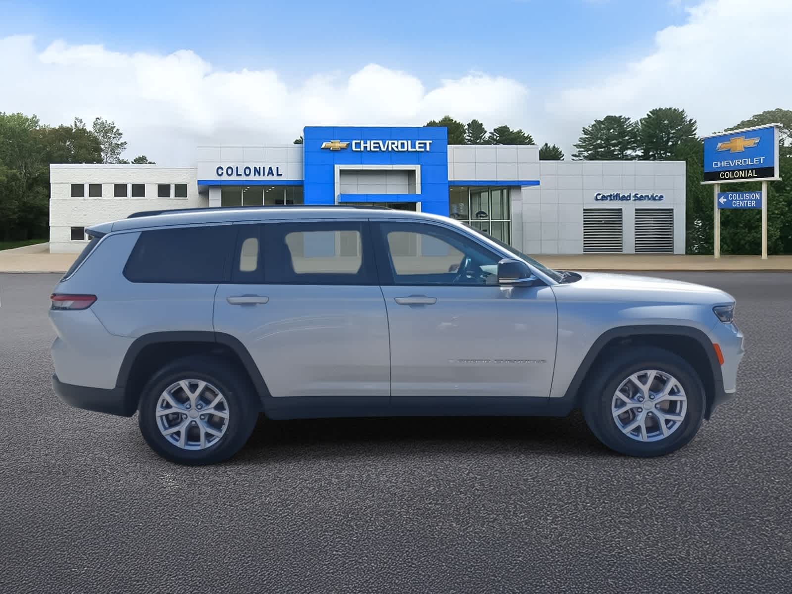 2022-Jeep-Grand-Cherokee-L-stock-U3359-2 2022-Jeep-Grand-Cherokee-L-stock-U3359-2