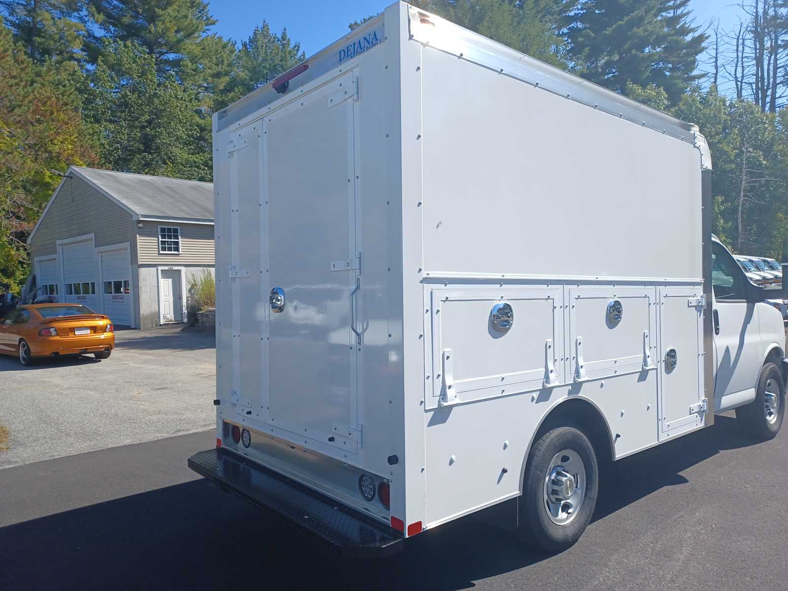 2025-Chevrolet-Express-stock-A25729-3 2025-Chevrolet-Express-stock-A25729-3