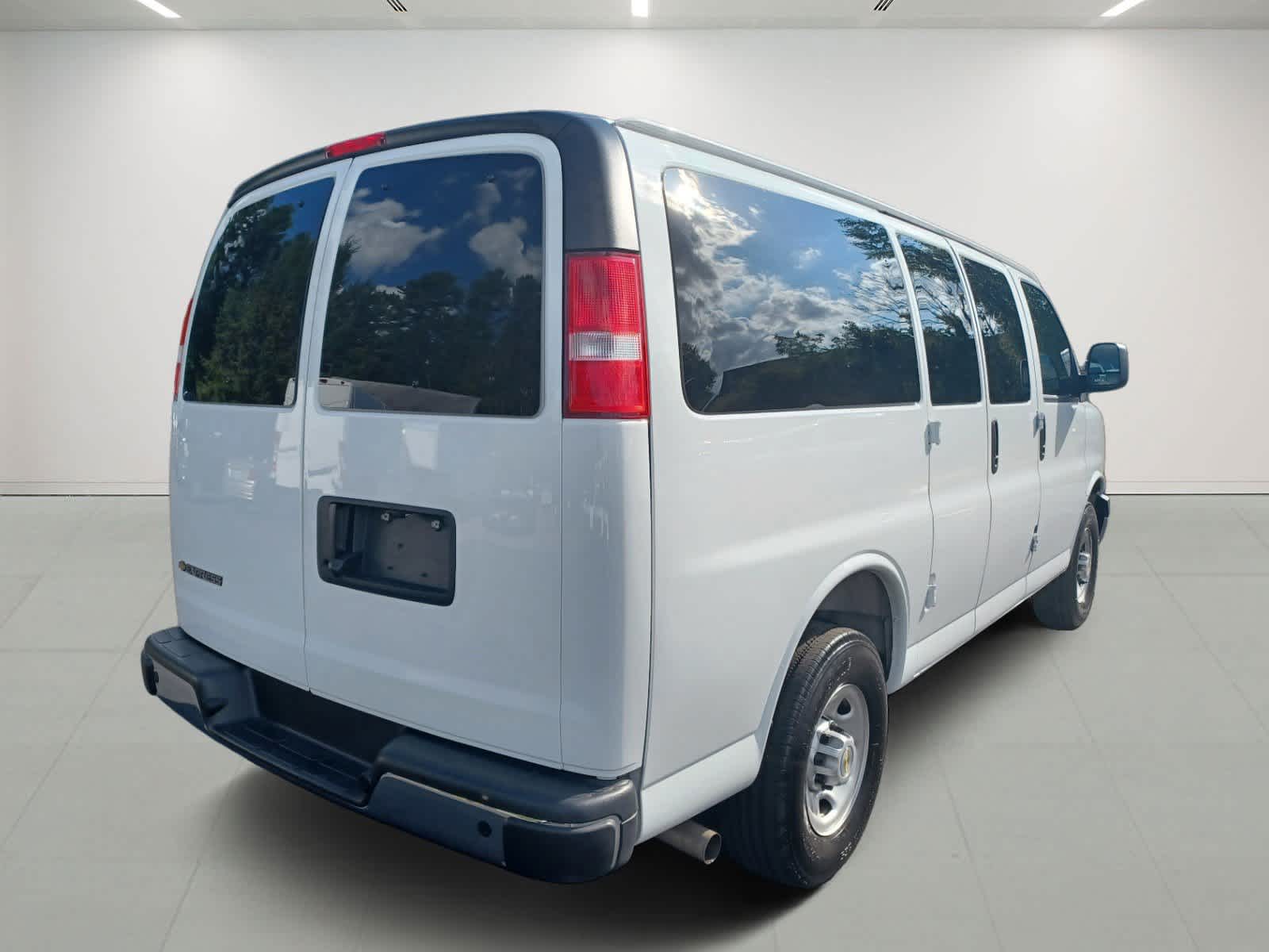 2025-Chevrolet-Express-stock-U3439-3 2025-Chevrolet-Express-stock-U3439-3