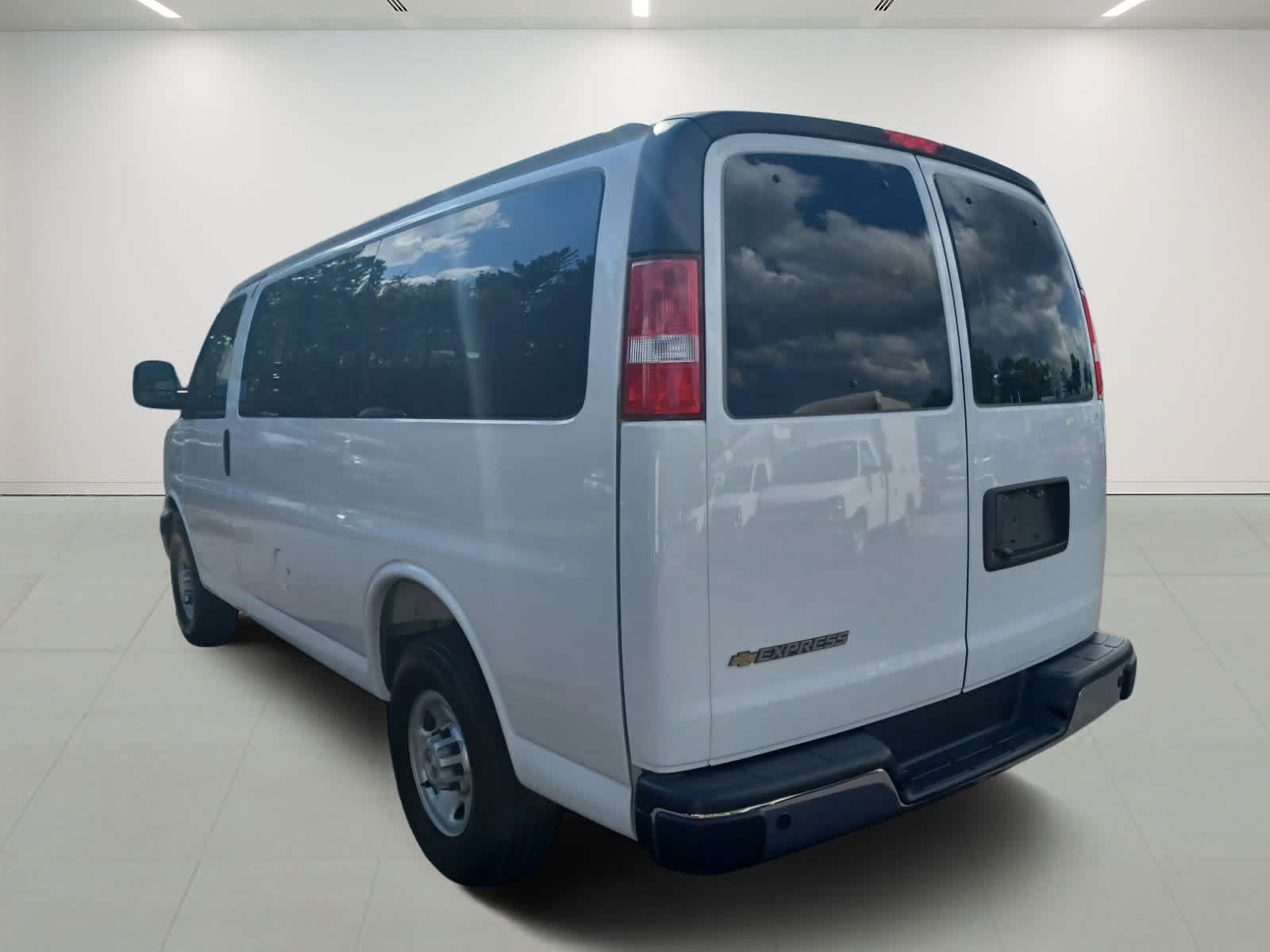 2025-Chevrolet-Express-stock-U3439-4 2025-Chevrolet-Express-stock-U3439-4