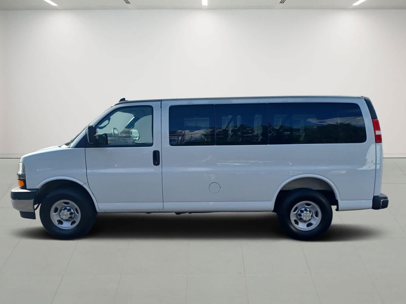 2025-Chevrolet-Express-stock-U3439-5 2025-Chevrolet-Express-stock-U3439-5