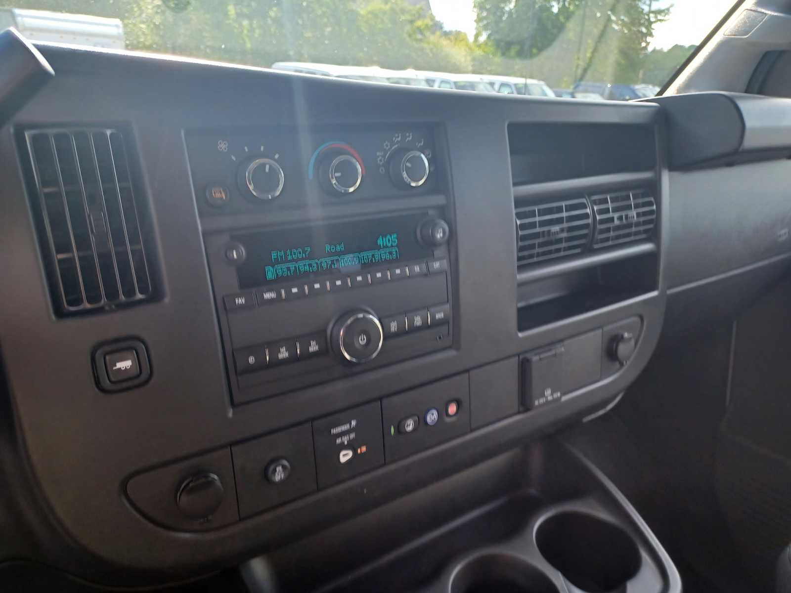 2025-Chevrolet-Express-stock-U3439-8 2025-Chevrolet-Express-stock-U3439-8