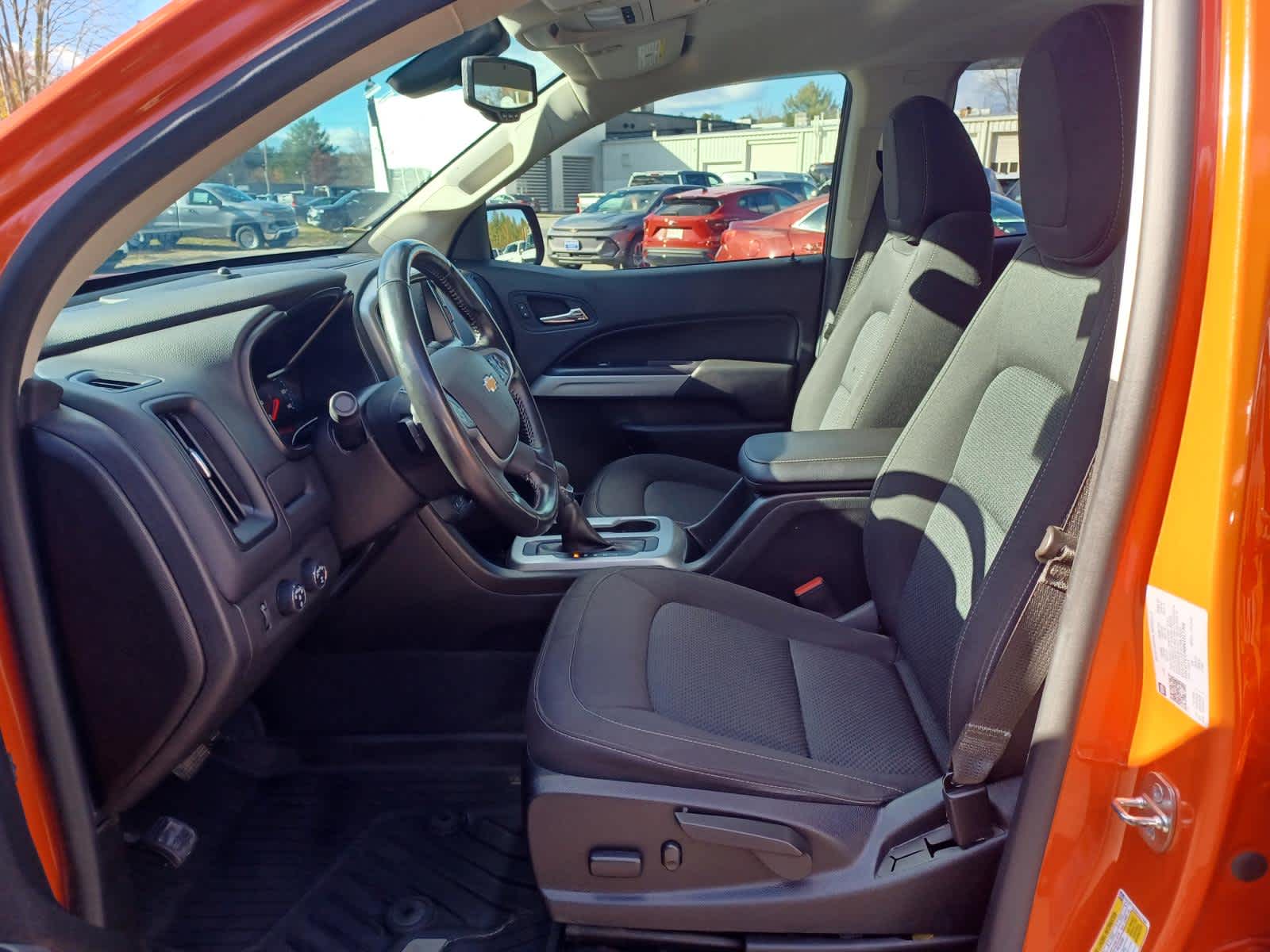 2022-Chevrolet-Colorado-stock-A26070A-6 2022-Chevrolet-Colorado-stock-A26070A-6