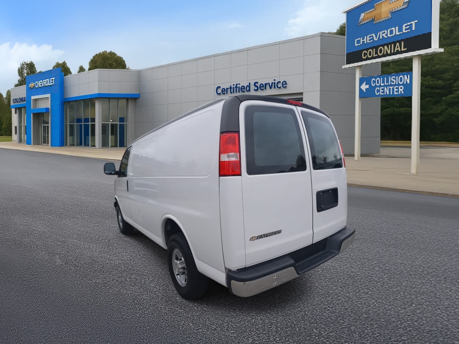 2022-Chevrolet-Express-stock-U3466-4 2022-Chevrolet-Express-stock-U3466-4