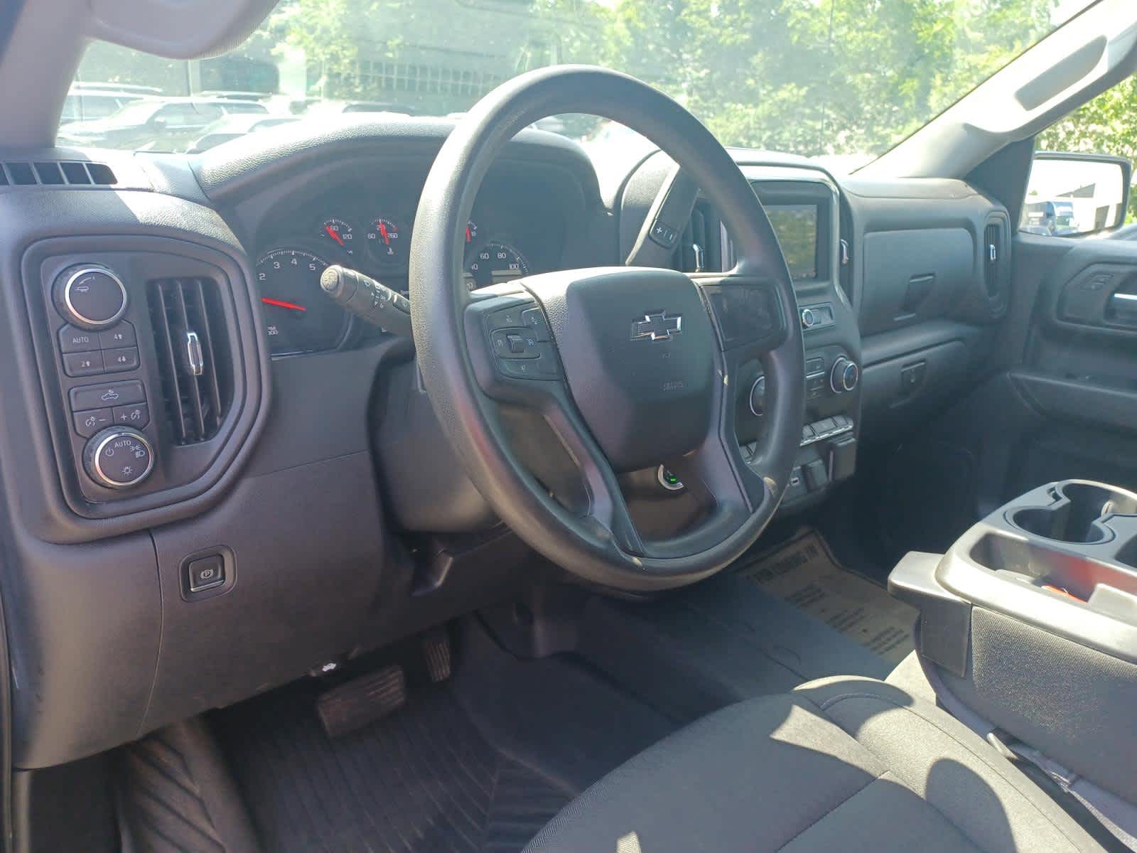 2022-Chevrolet-Silverado-1500-stock-A25720A-6 2022-Chevrolet-Silverado-1500-stock-A25720A-6