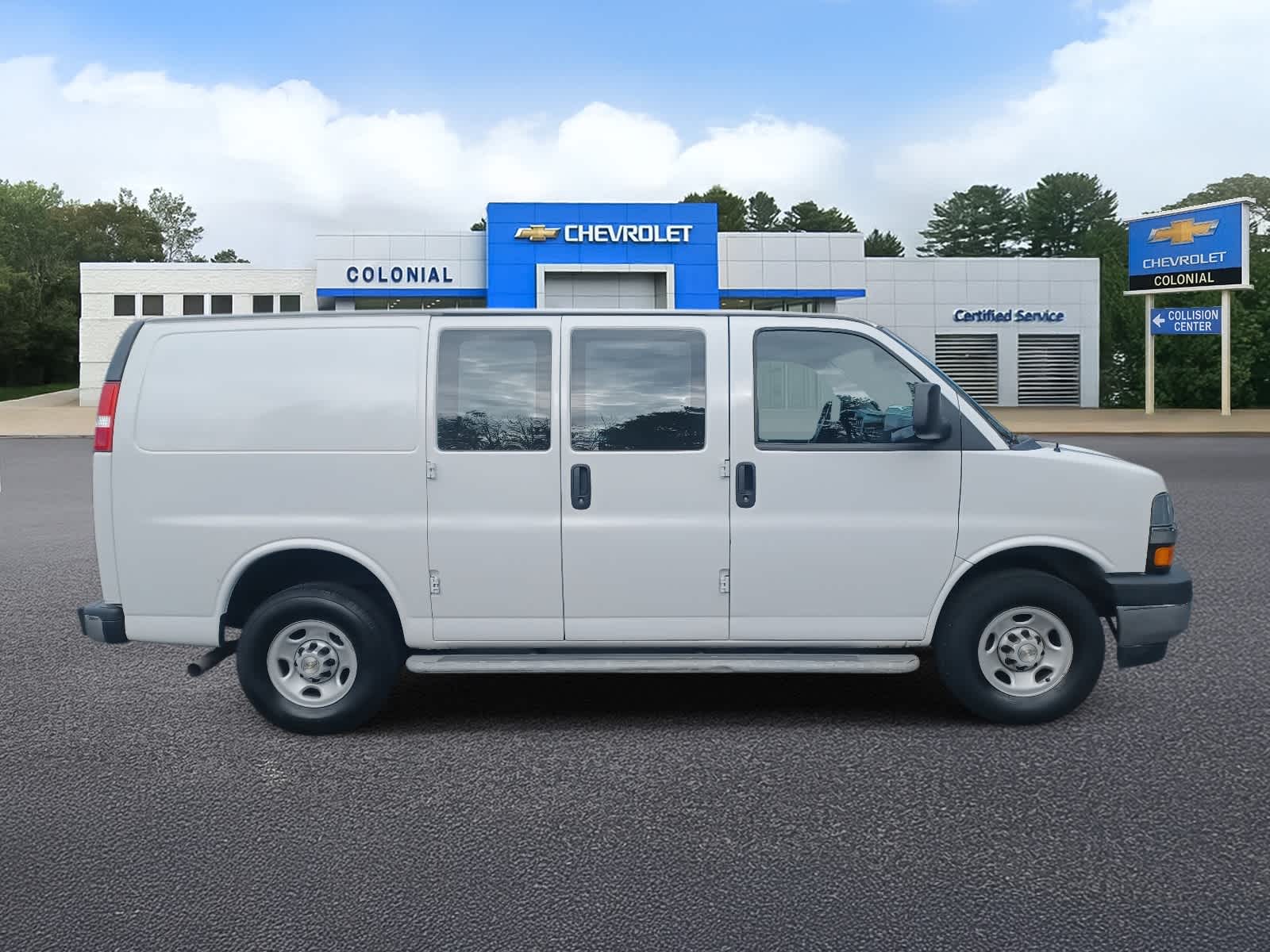 2023-Chevrolet-Express-stock-U3467-2 2023-Chevrolet-Express-stock-U3467-2