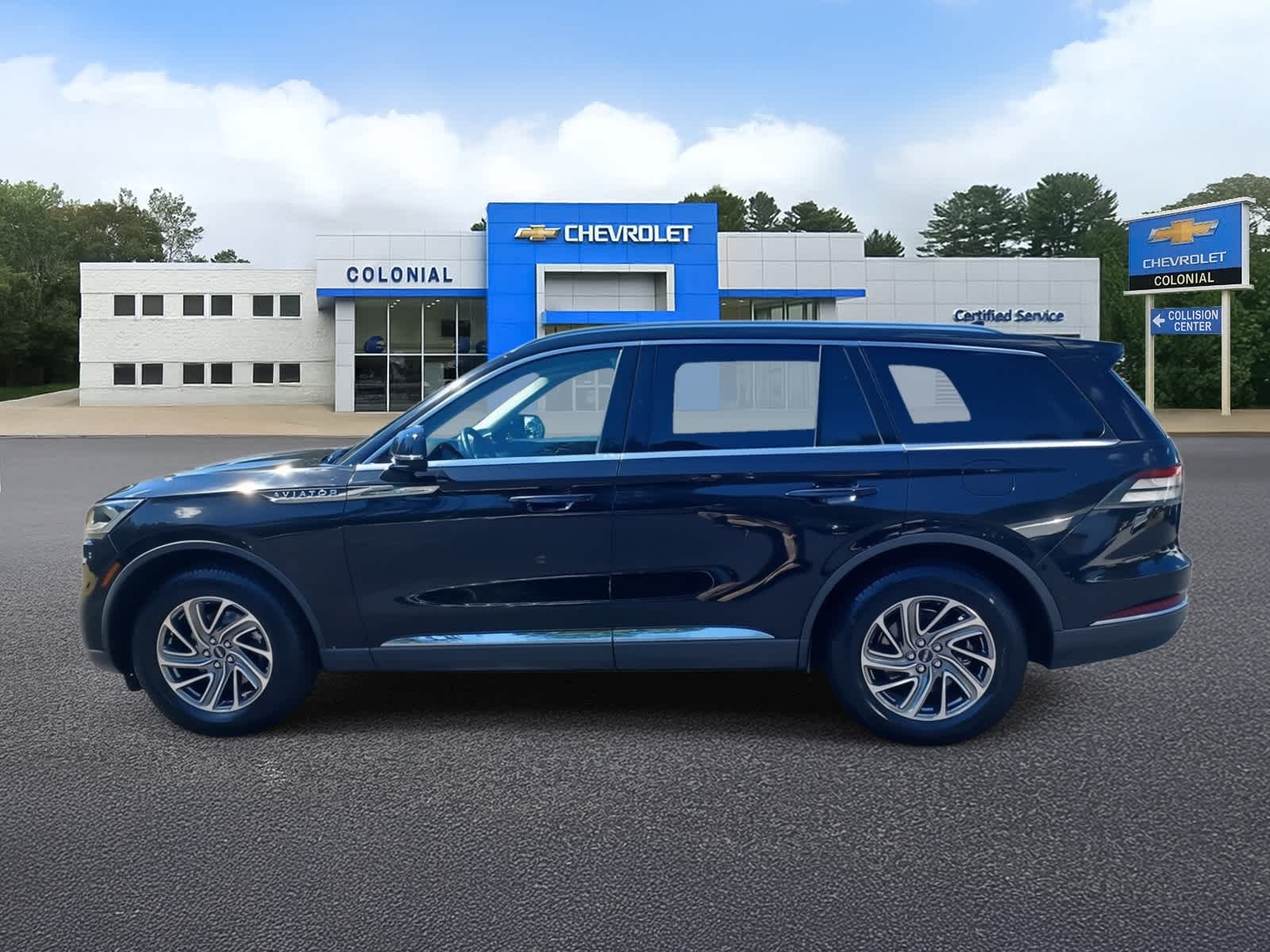 2023-Lincoln-Aviator-stock-U3427-5 2023-Lincoln-Aviator-stock-U3427-5
