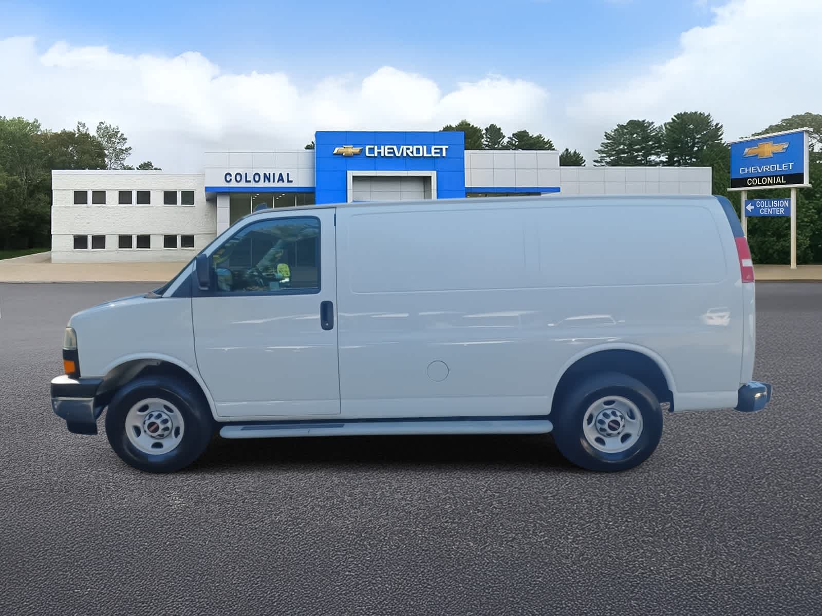 2024-GMC-Savana-stock-U3441-5 2024-GMC-Savana-stock-U3441-5