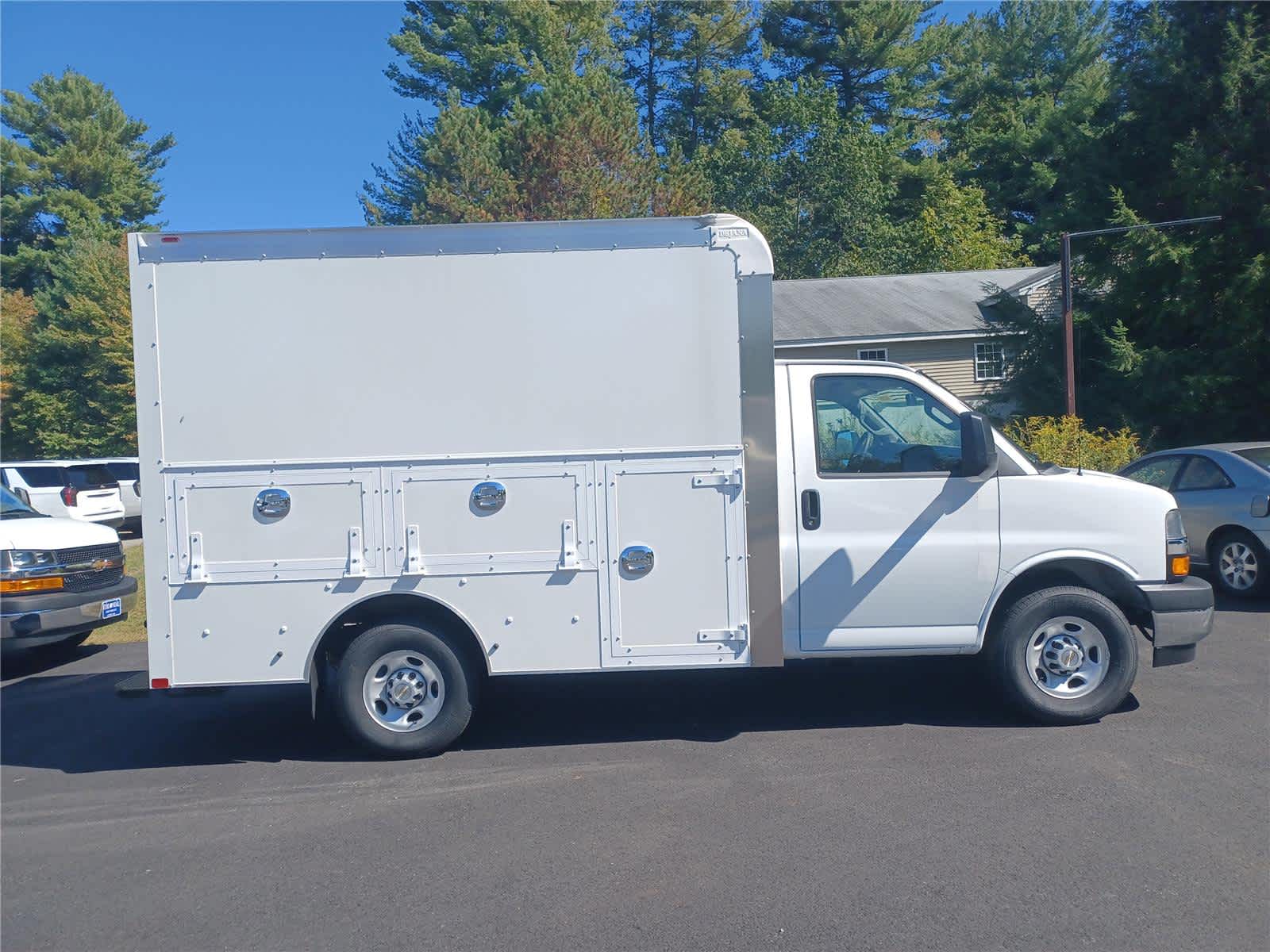 2025-Chevrolet-Express-stock-A25729-3 2025-Chevrolet-Express-stock-A25729-3