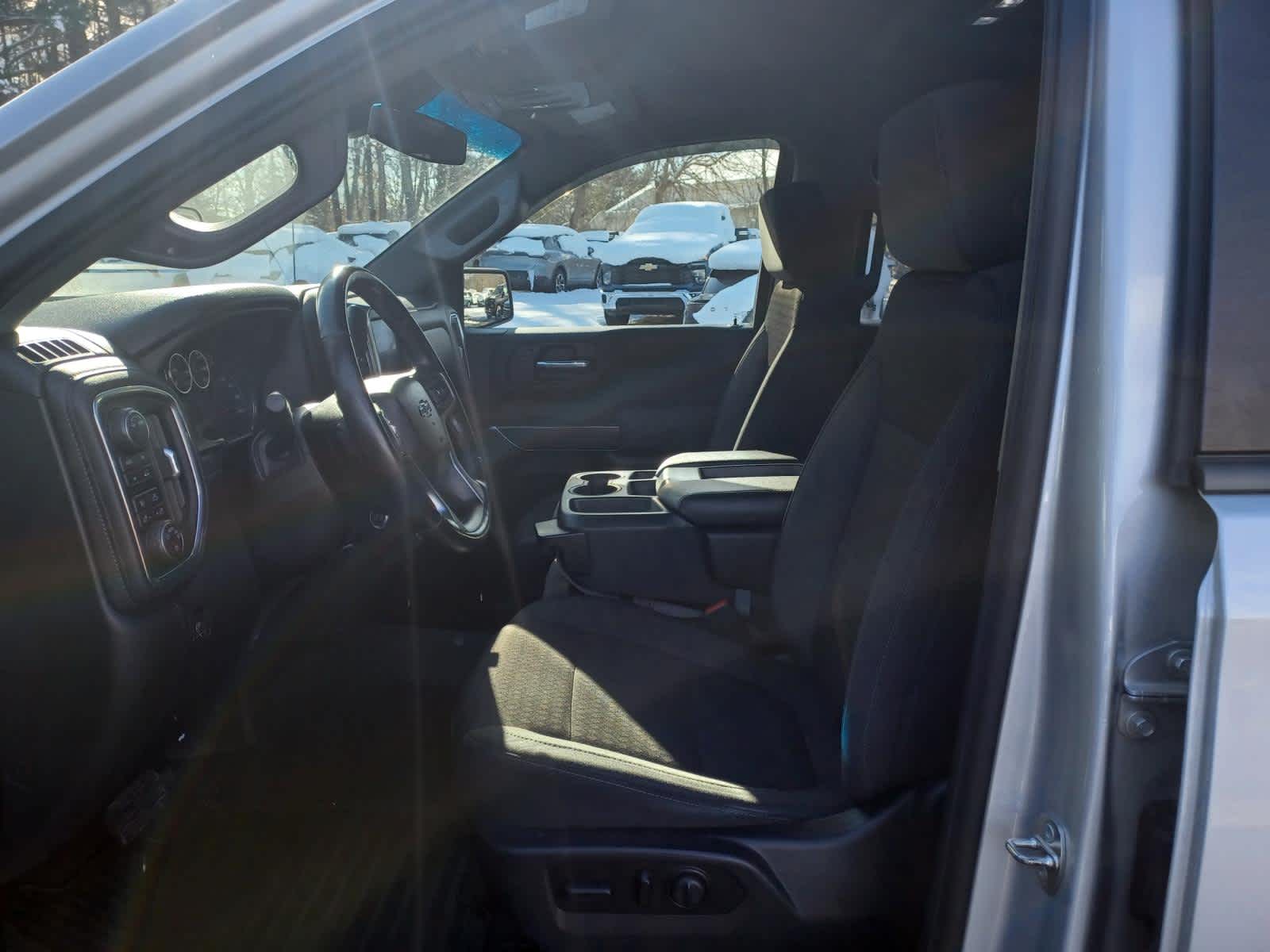 2021-Chevrolet-Silverado-1500-stock-A25709A-6 2021-Chevrolet-Silverado-1500-stock-A25709A-6