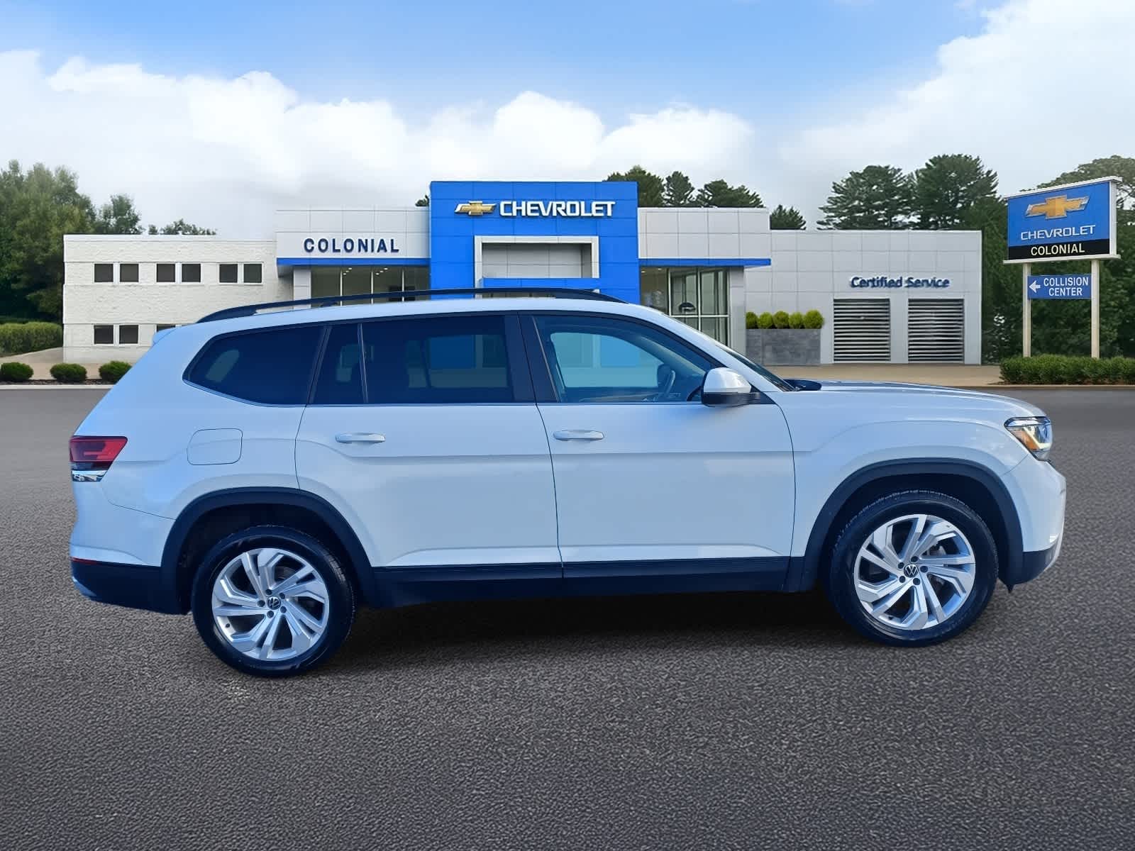 2021-Volkswagen-Atlas-stock-A26603A-2 2021-Volkswagen-Atlas-stock-A26603A-2