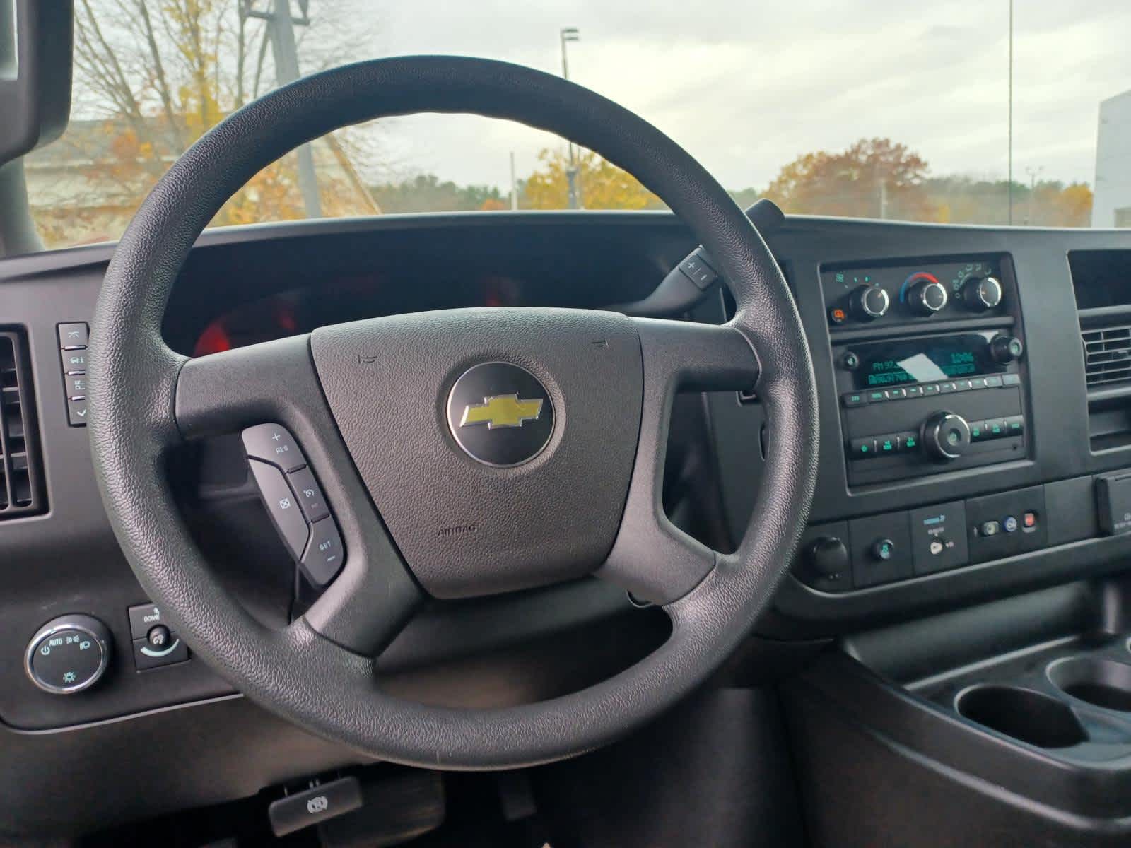 2022-Chevrolet-Express-Cargo-Van-stock-U3466-8 2022-Chevrolet-Express-Cargo-Van-stock-U3466-8