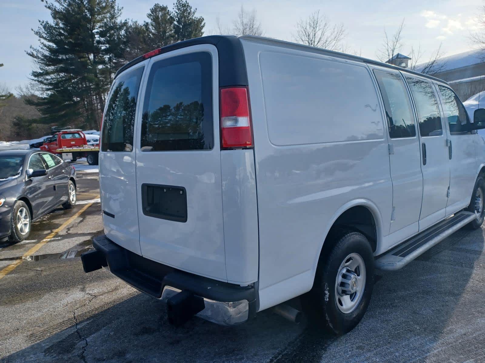 2024-Chevrolet-Express-stock-U3523-3 2024-Chevrolet-Express-stock-U3523-3