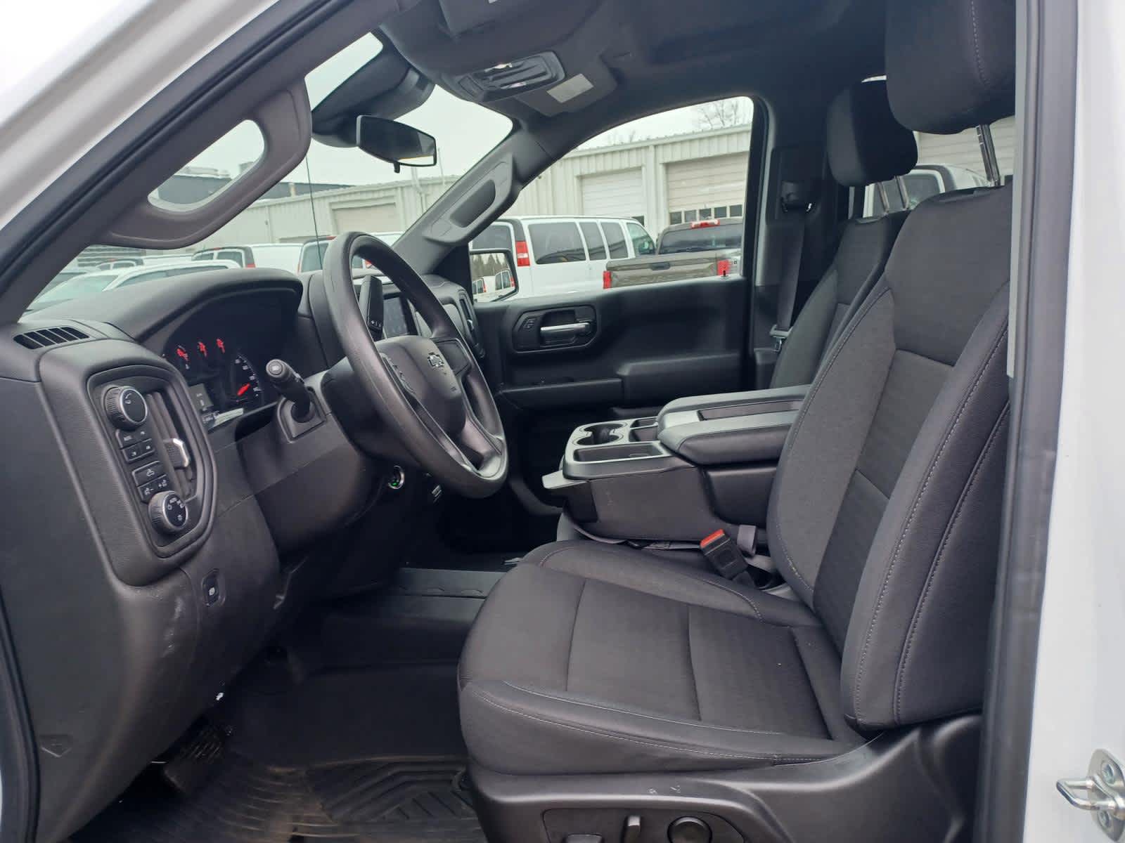 2025-Chevrolet-Silverado-1500-stock-A26621A-6 2025-Chevrolet-Silverado-1500-stock-A26621A-6