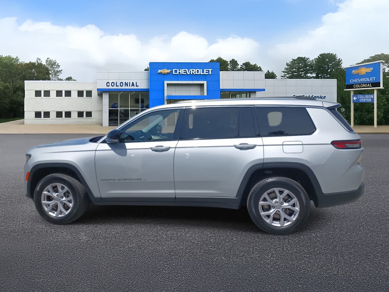 2022-Jeep-Grand-Cherokee-L-stock-U3359-5 2022-Jeep-Grand-Cherokee-L-stock-U3359-5