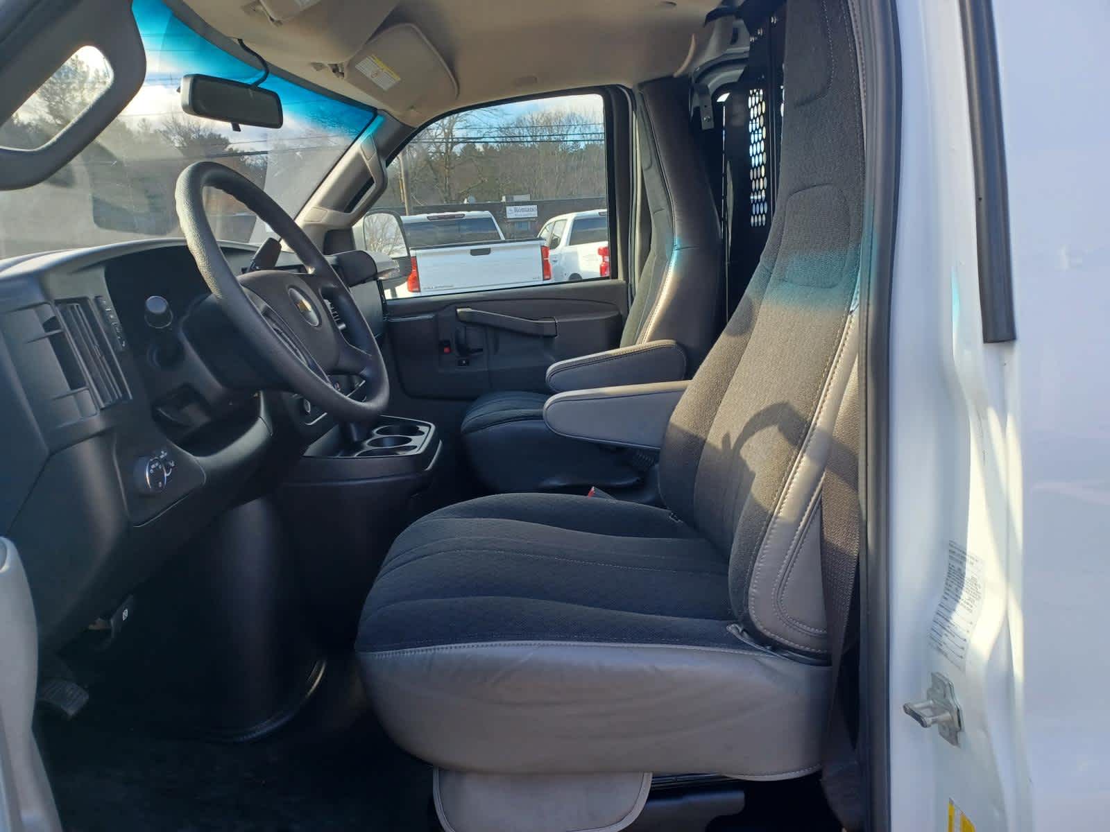 2023-Chevrolet-Express-Cargo-Van-stock-U3504-6 2023-Chevrolet-Express-Cargo-Van-stock-U3504-6