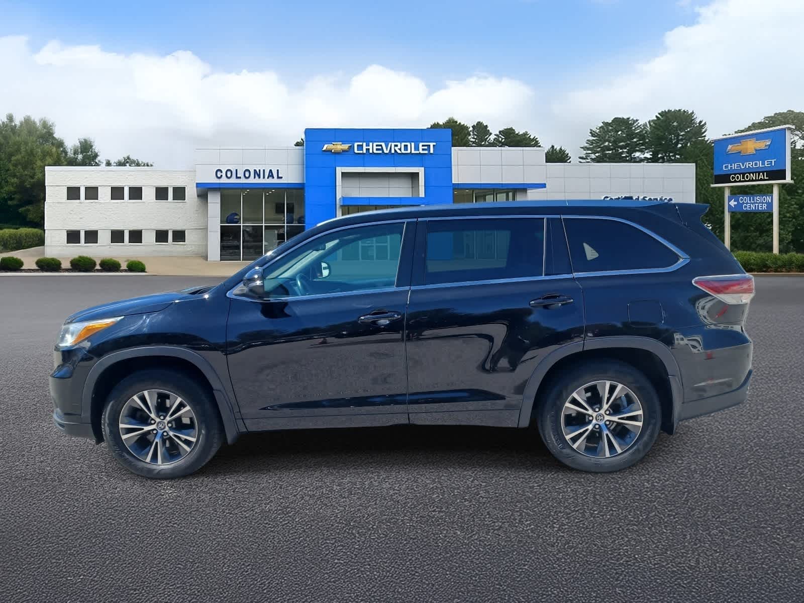 2016-Toyota-Highlander-stock-U3422A-5 2016-Toyota-Highlander-stock-U3422A-5