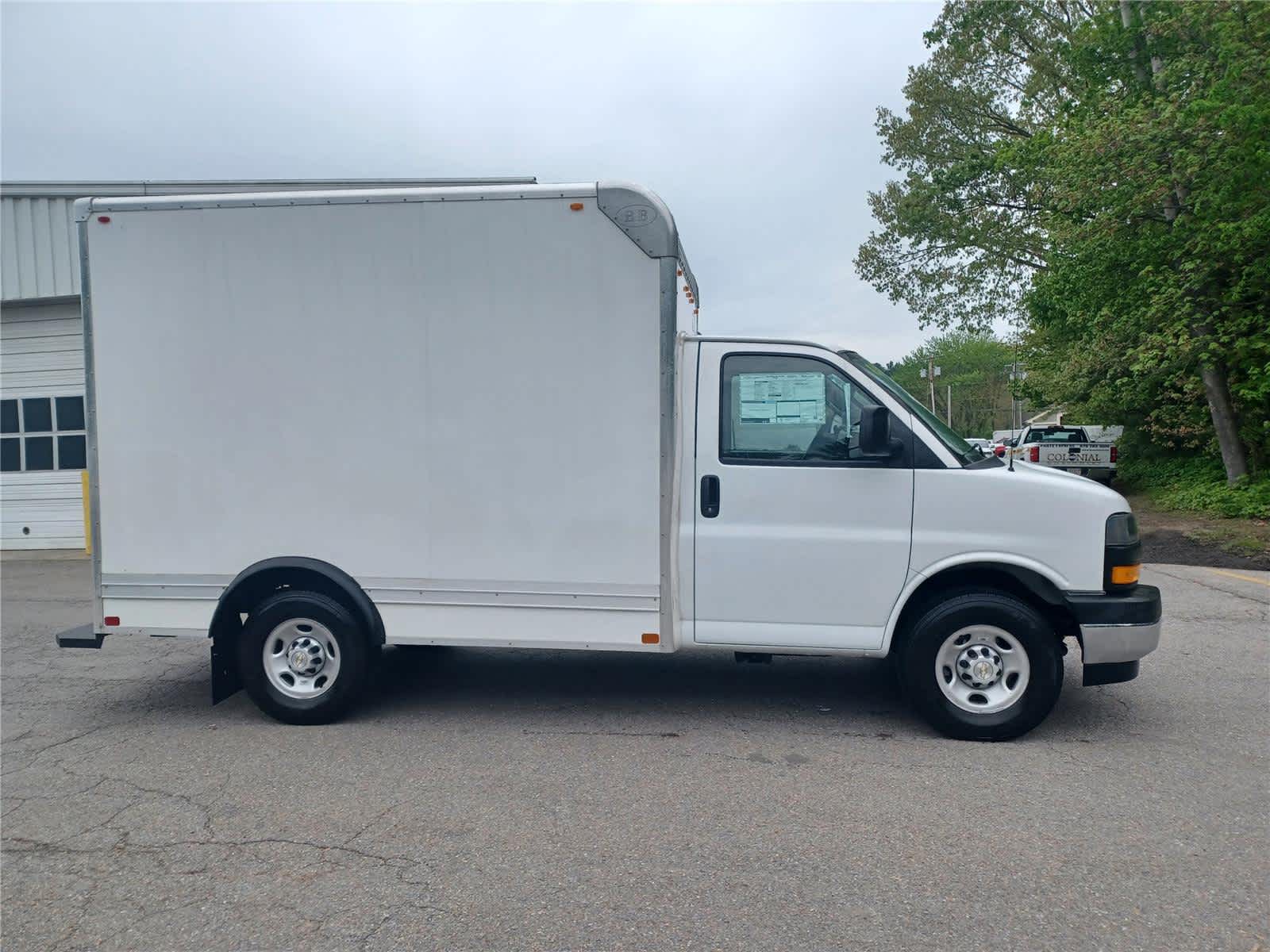 2024-Chevrolet-Express-Commercial-Cutaway-stock-A24806-2 2024-Chevrolet-Express-Commercial-Cutaway-stock-A24806-2