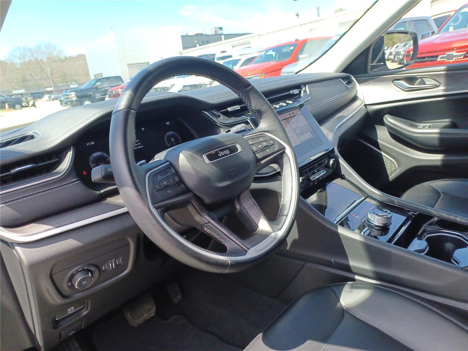 2022-Jeep-Grand-Cherokee-L-stock-U3359-7 2022-Jeep-Grand-Cherokee-L-stock-U3359-7