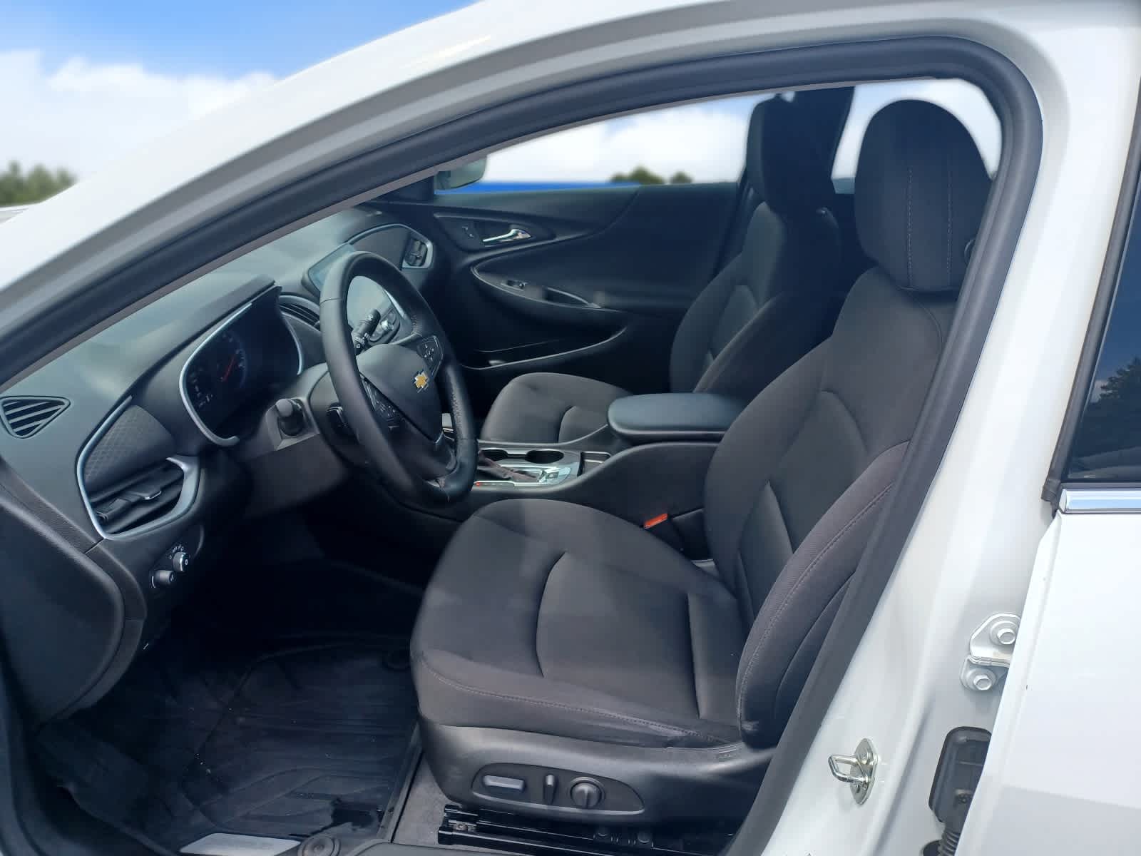 2023-Chevrolet-Malibu-stock-U3622-6 2023-Chevrolet-Malibu-stock-U3622-6