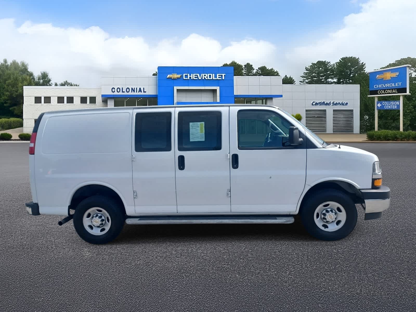 2024-Chevrolet-Express-Cargo-Van-stock-U3575-2 2024-Chevrolet-Express-Cargo-Van-stock-U3575-2