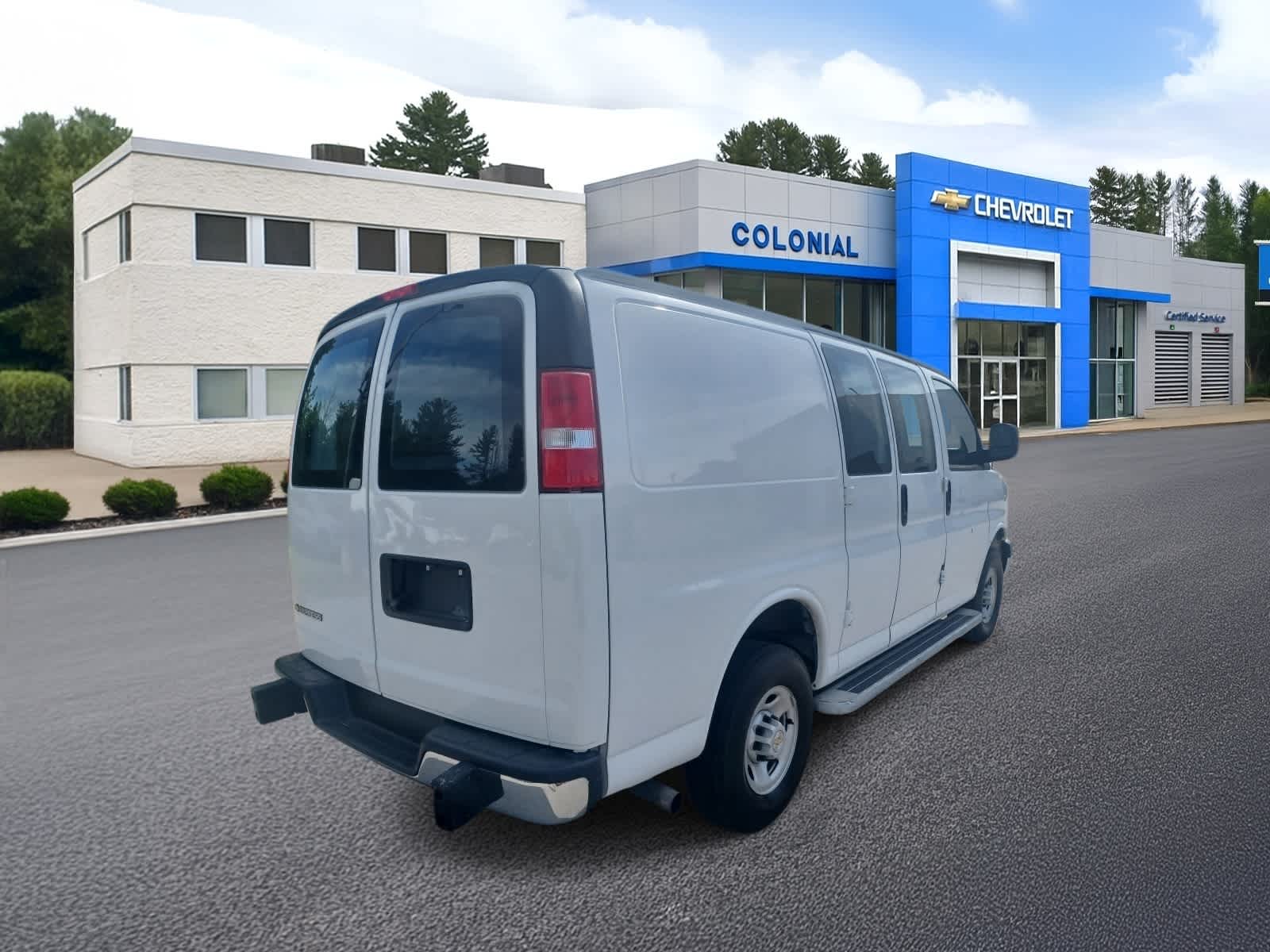 2024-Chevrolet-Express-Cargo-Van-stock-U3575-3 2024-Chevrolet-Express-Cargo-Van-stock-U3575-3