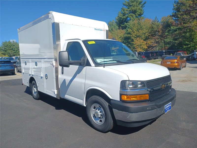 2025 Chevrolet Express Commercial Cutaway