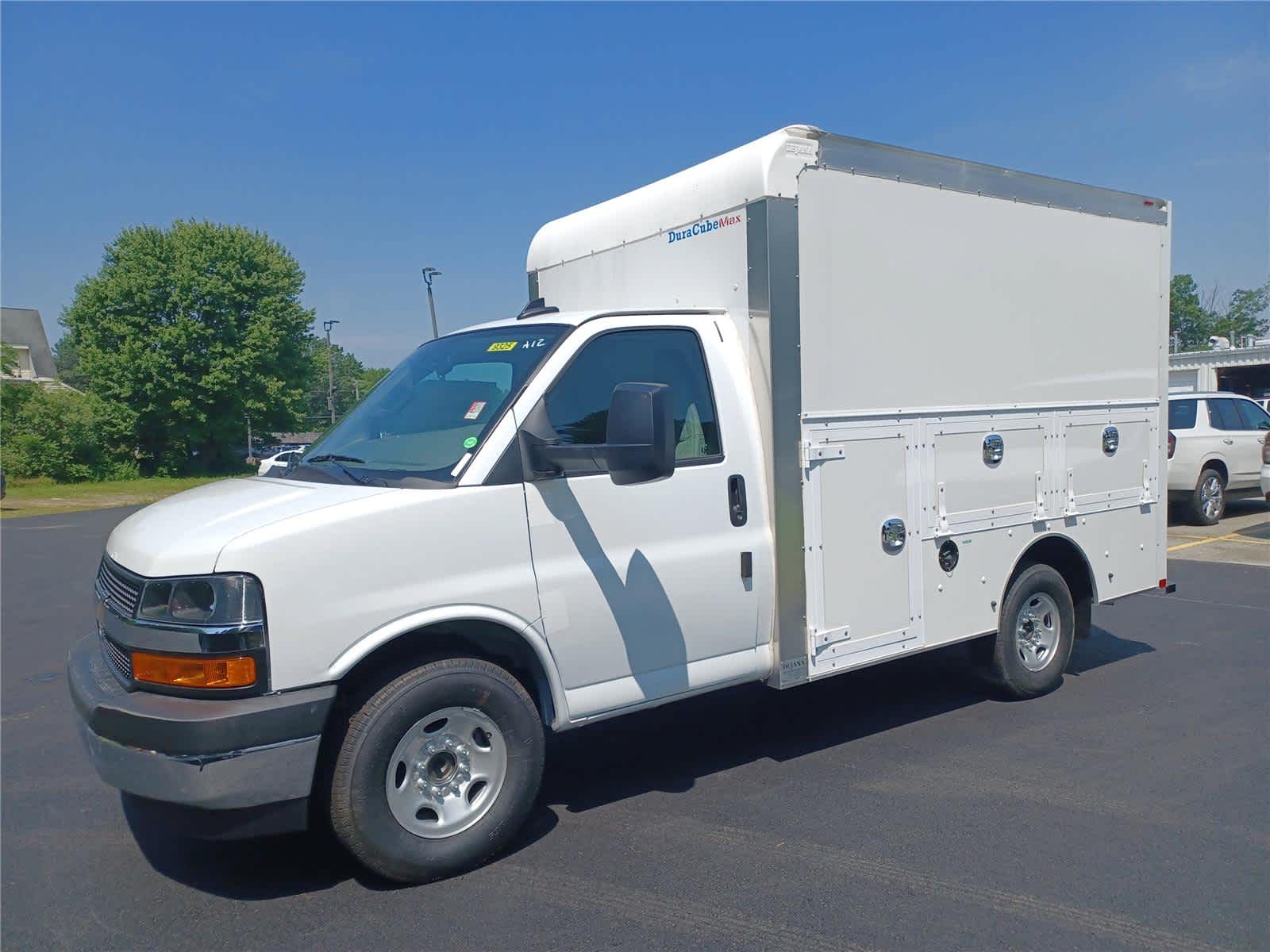 2025 Chevrolet Express Commercial Cutaway