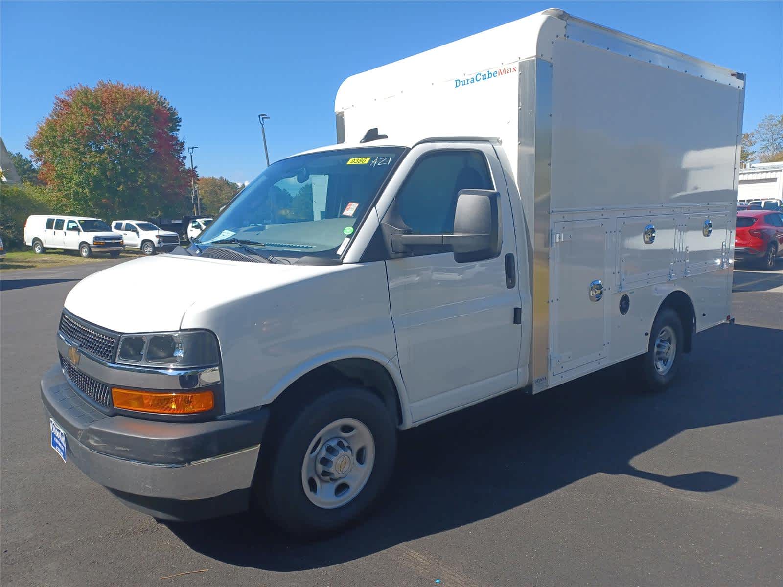 2025 Chevrolet Express Commercial Cutaway