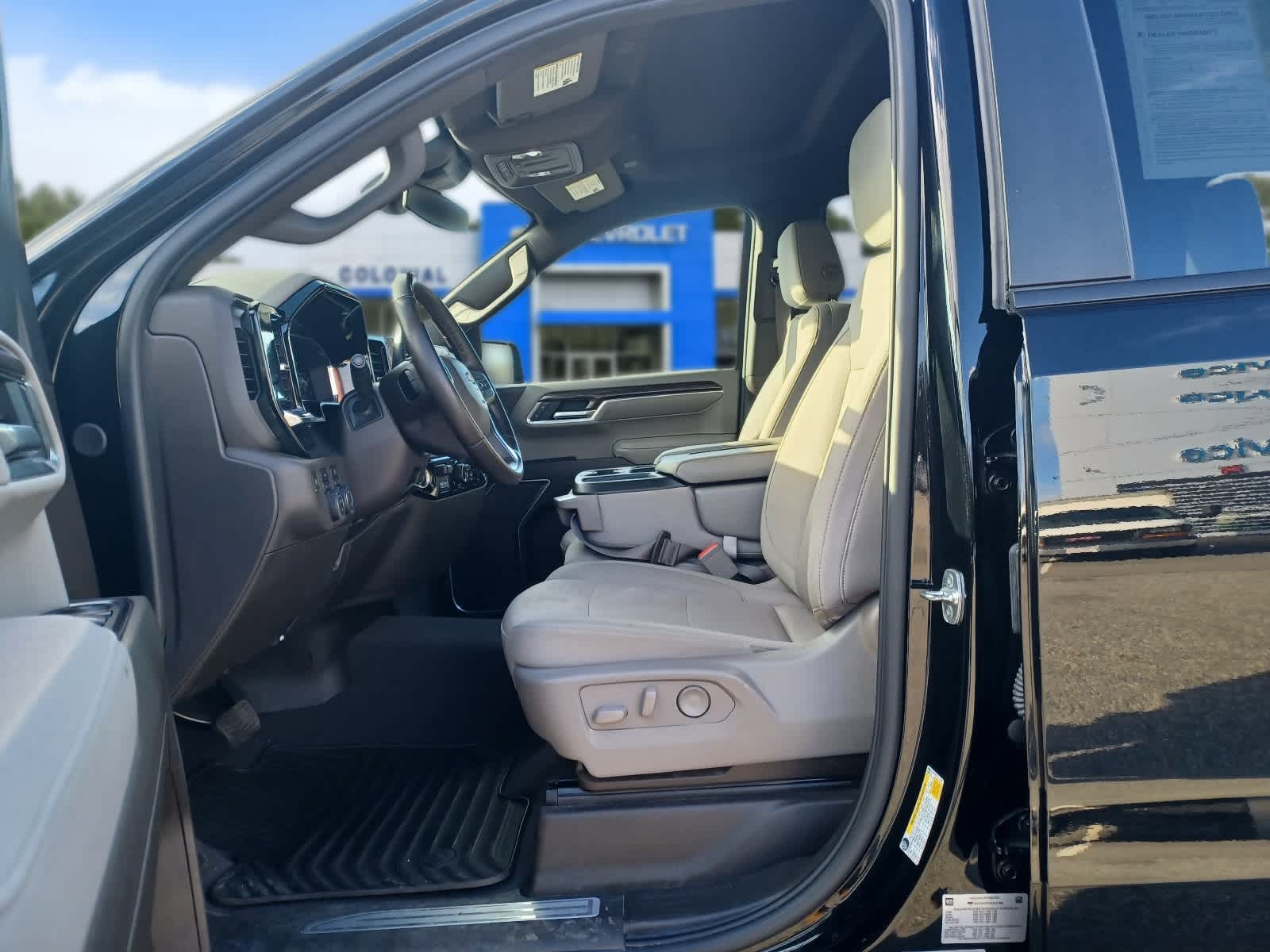2025-Chevrolet-Silverado-1500-stock-U3496-6 2025-Chevrolet-Silverado-1500-stock-U3496-6