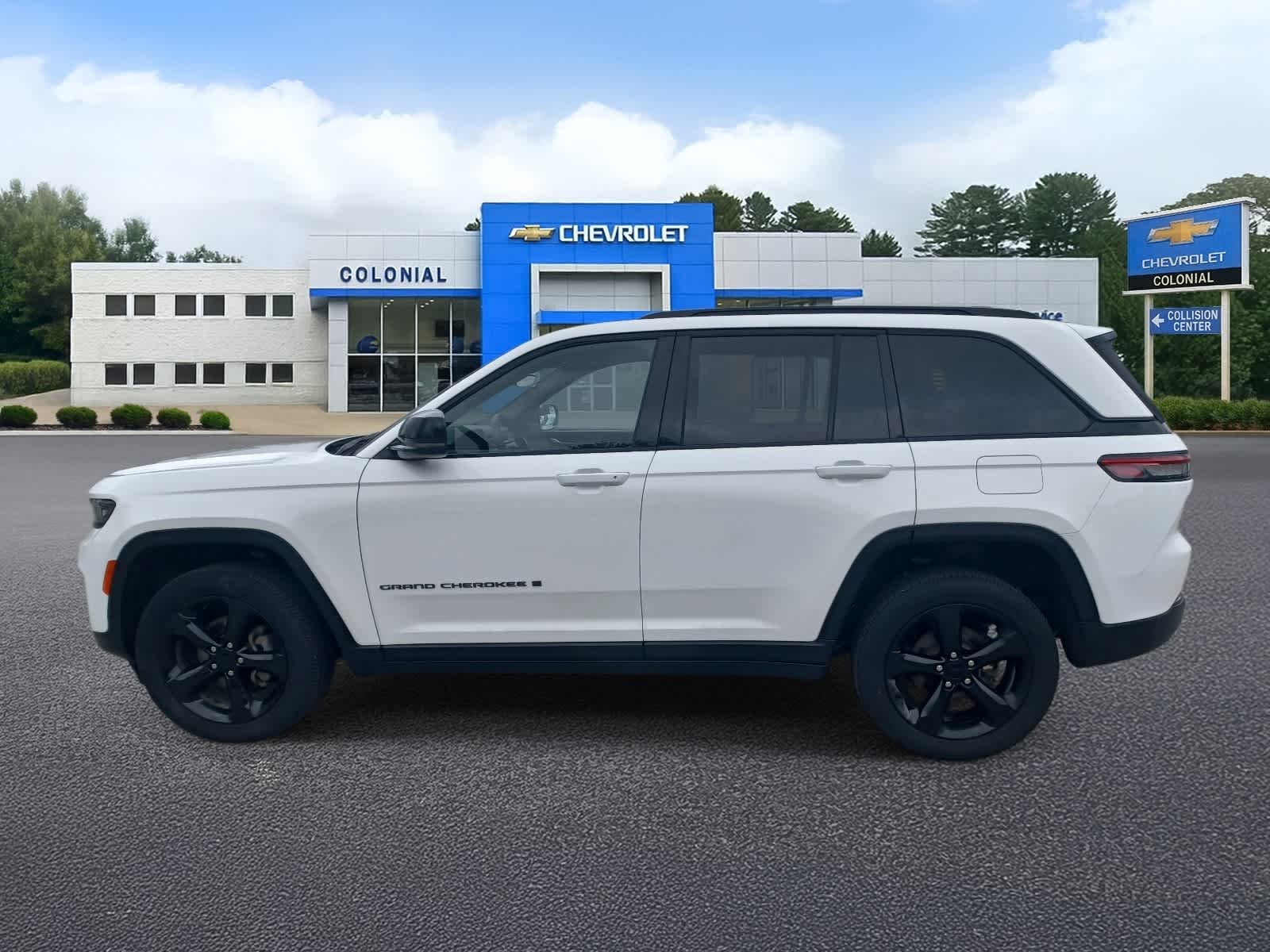 2023-Jeep-Grand-Cherokee-stock-U3552-5 2023-Jeep-Grand-Cherokee-stock-U3552-5