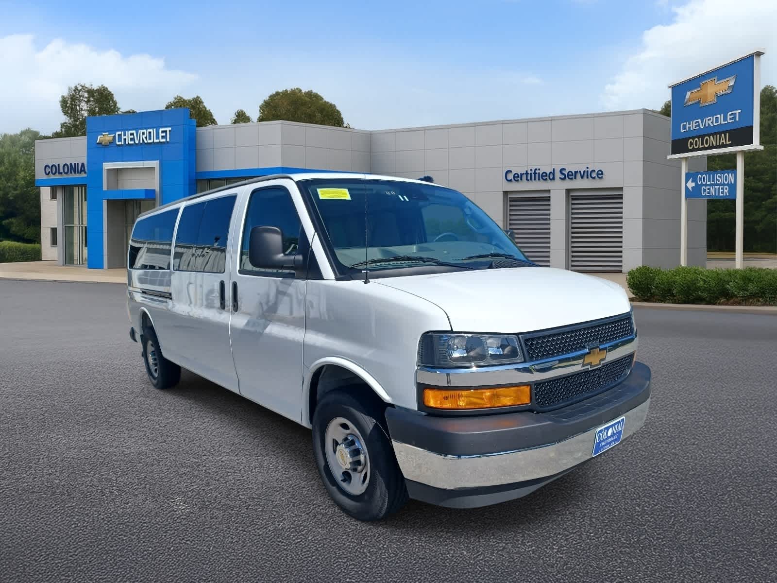 2025-Chevrolet-Express-Passenger-stock-U3653-1 2025-Chevrolet-Express-Passenger-stock-U3653-1