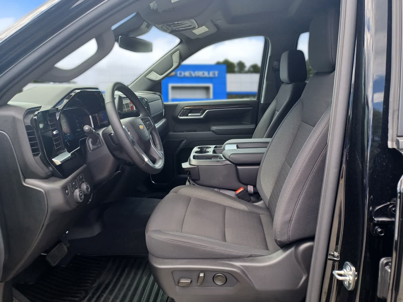 2026-Chevrolet-Silverado-1500-stock-A26680A-6 2026-Chevrolet-Silverado-1500-stock-A26680A-6